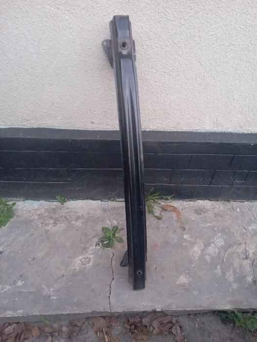 Підсилювач бампера тауран задній