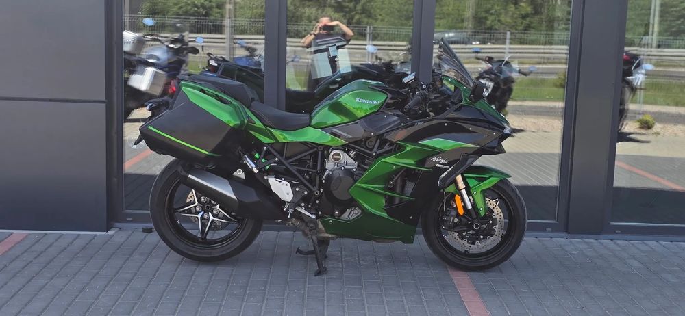 Kawasaki Ninja H2 SX Kawasaki Ninja H2 SX 1-właściciel Kufry boczne Ładny stan Gwarancja