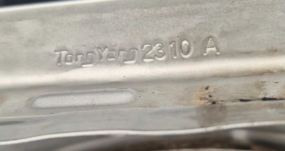 Błotnik przedni prawy Audi A4 B7 LY7W