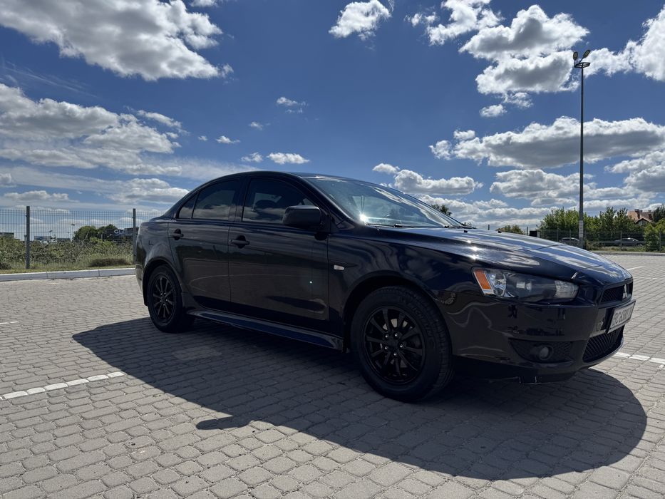 Mitsubishi Lancer X 2011 року