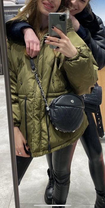 Продам женскую куртку