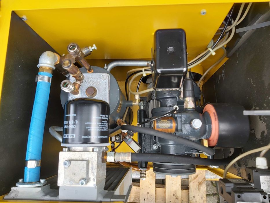 Sprężarka Śrubowa Kompresor Kaeser 5,5 kw