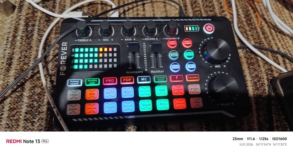 Sprzedam mikser karta dźwiękowa ruda-card do telefonu