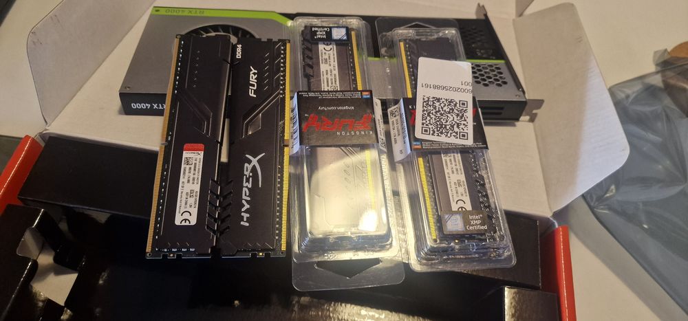 Placa Gráfica Nvidia RTX4000 + 4x 8gigas DDR4