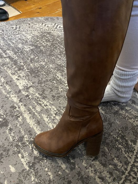 Чоботи осінні каблук