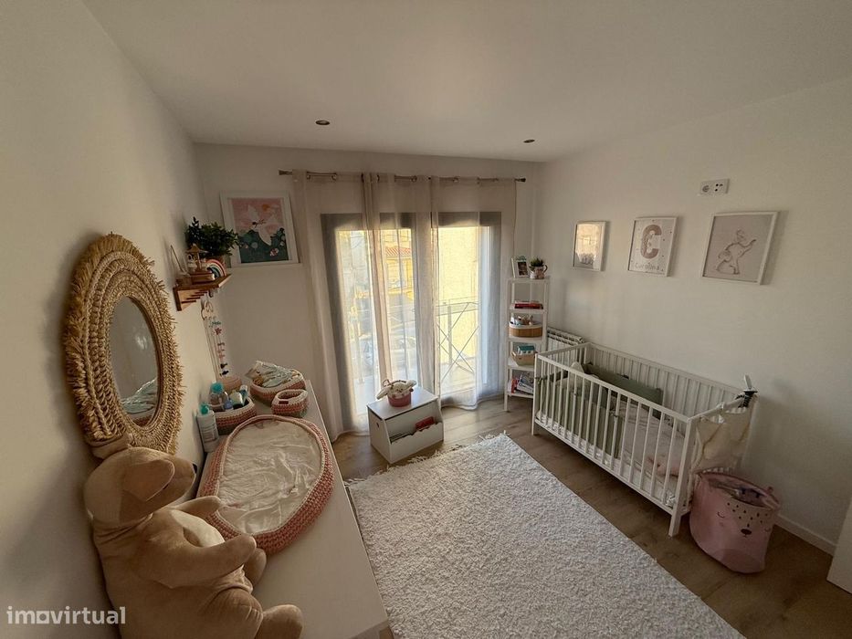 T3 com 2 casas de banho e garagem em Leiria