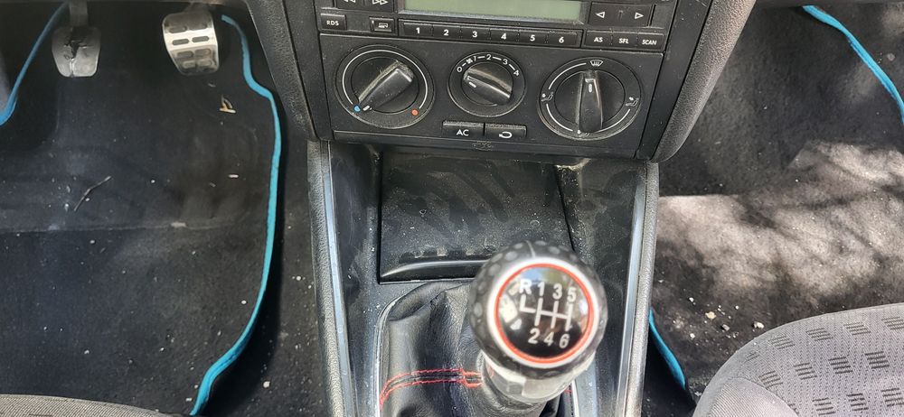 Vw golfo Iv 1.4 6 velocidas