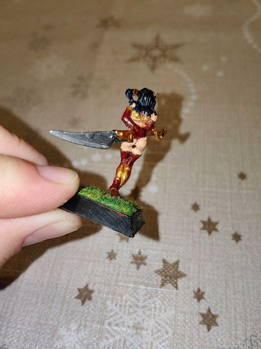 Warhammer Dark Elf Witchelf