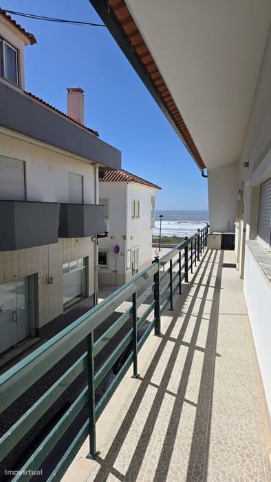 T1 -  no r/c, mobilado e equipado, c/ vista mar em Paredes da Vitória.