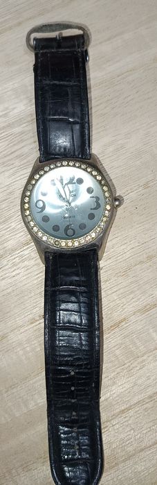 Estou a vender os relógios que estão a ganhar pó