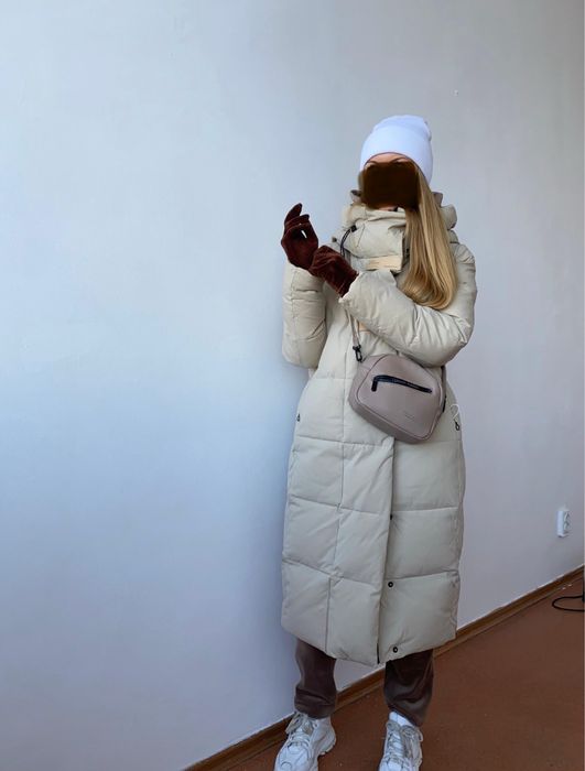 Зимова куртка , пуховик