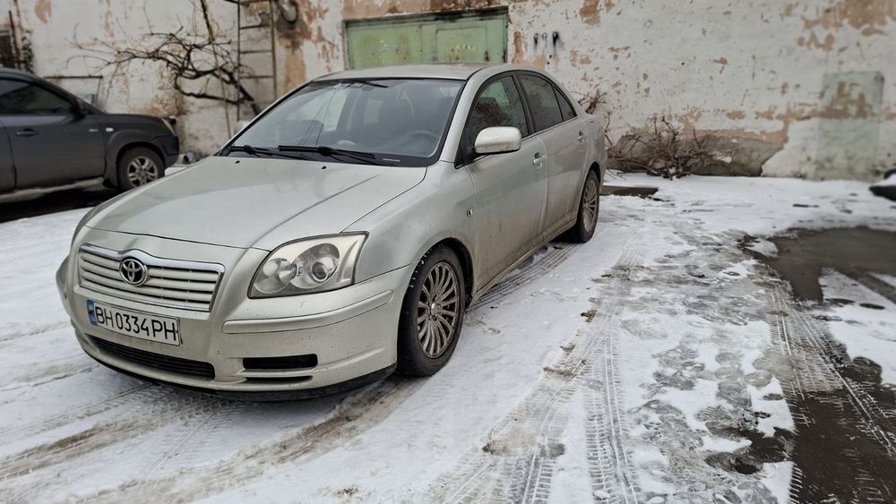 Тойота авенсис продам