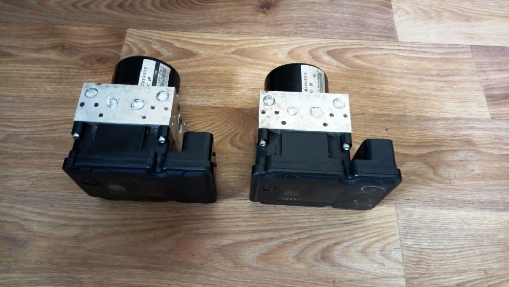 Блок ABS АБС Audi Q7 \ Ауди Кю7 , Ку7 4L0614517E 4L0614517D