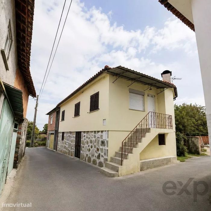 Moradia T2 | Portela, Santiago De Besteiros – Tondela
