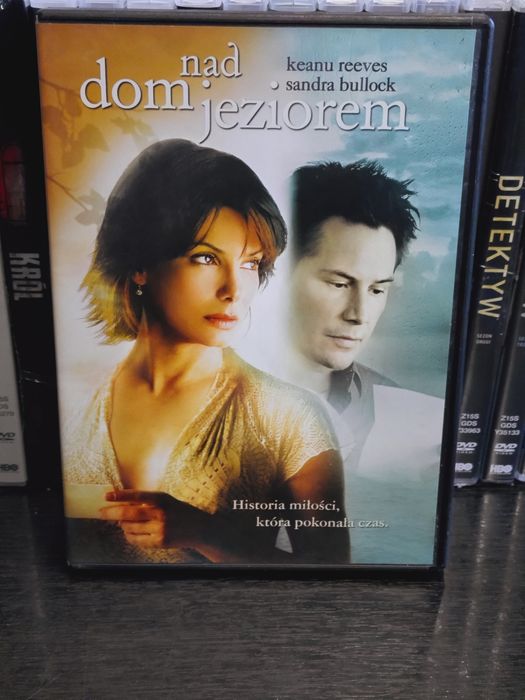 Dom nad jeziorem DVD Reeves, Bullock