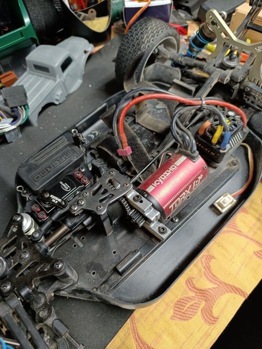 Vendo Kyosho mp9e evo