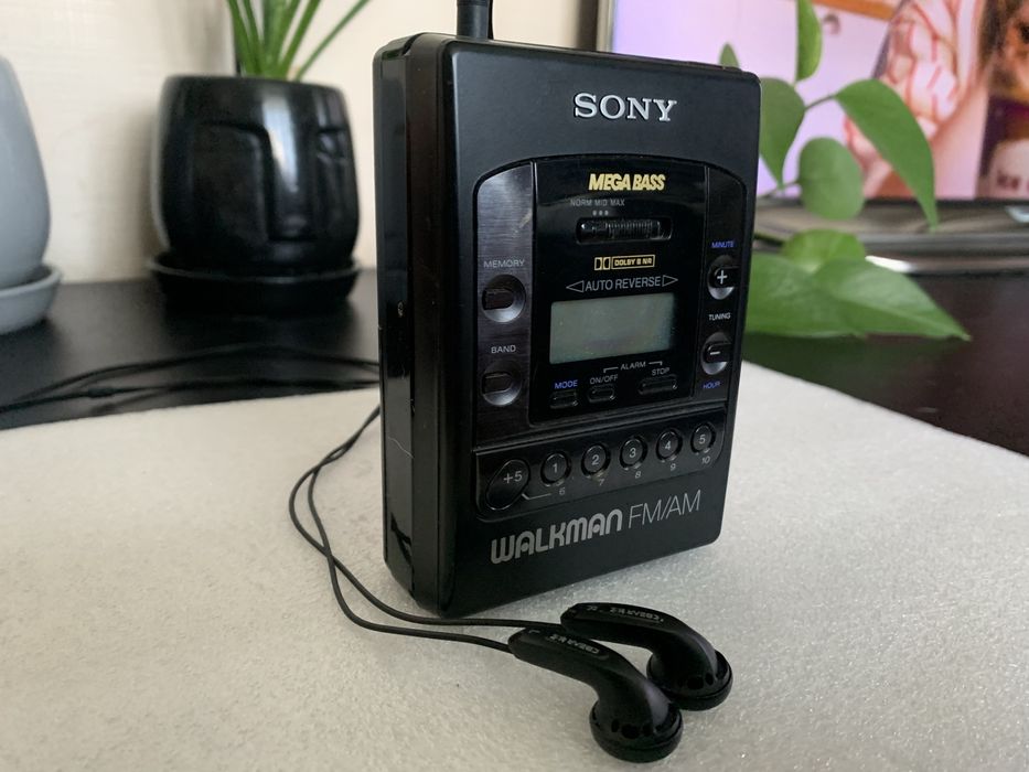 Вінтажний SONY  WM F2085 робочий