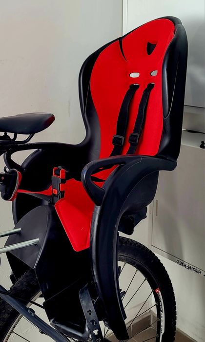 Fotelik rowerowy Hamax – montowany na ramę