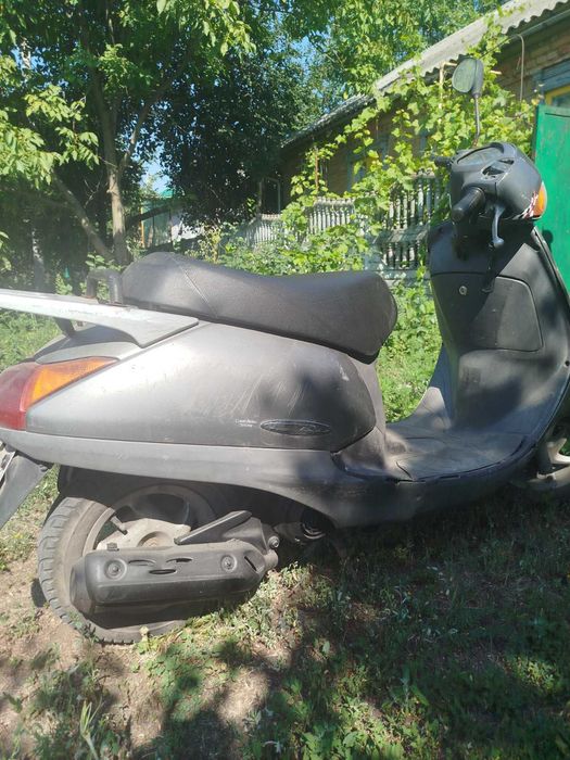 Продам скутер  Honda Lead