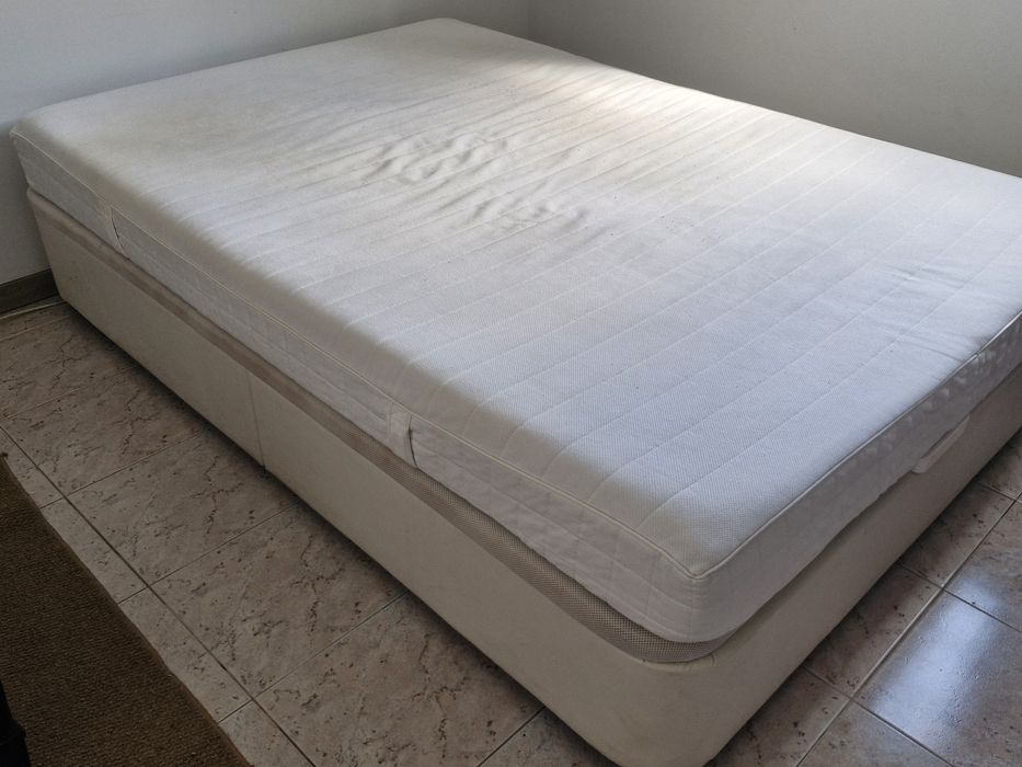 Cama Ikea casal sommier com arrumação + colchão