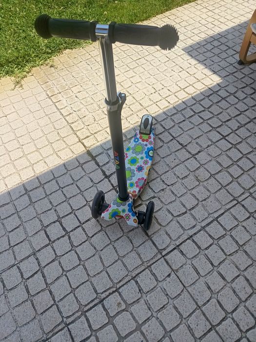 Trotinete de 3 rodas