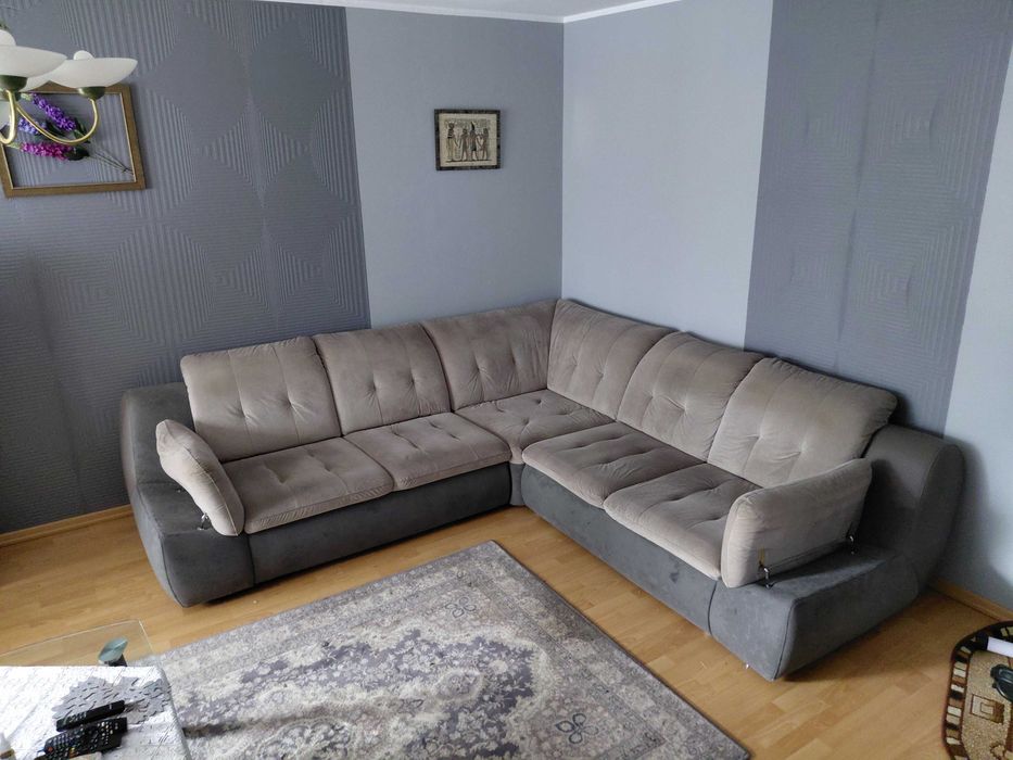 Sprawny narożnik z funkcją spania  270x270