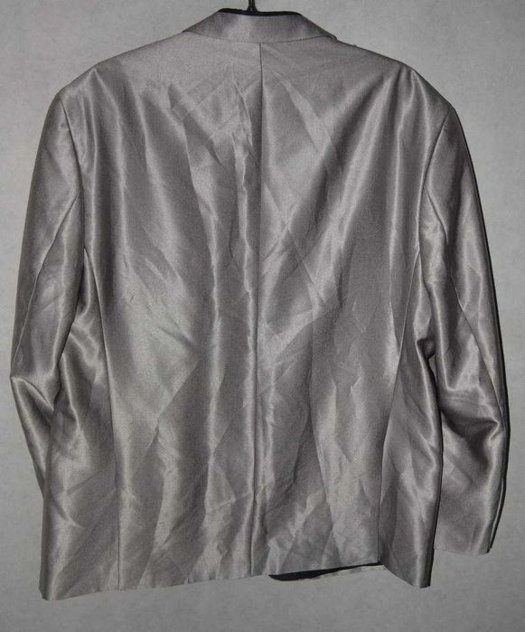 Niezwykle szykowna srebrna marynarka Bruno Banani S 44