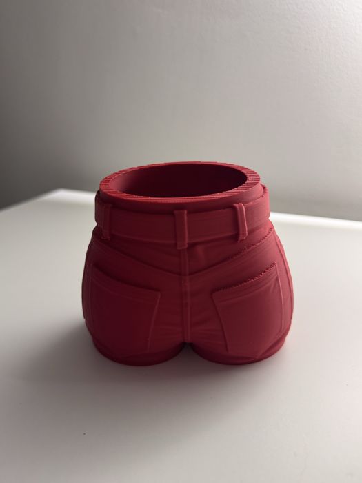 Organizer spodenki nowy czerowny prezent do domu mieszkania ołówki