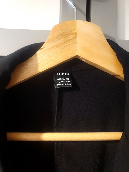 Casaco comprido  em tecido  Shein