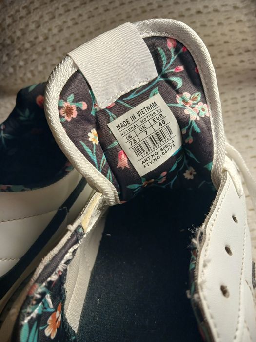 Кросівки жіночі Nike