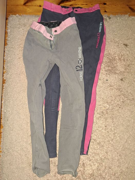 Bryczesy jeździeckie dwie pary Fouganza z Decathlon na 140