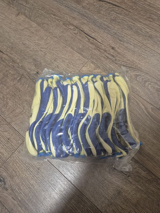 Захисні рукавиці WERK 35 грн