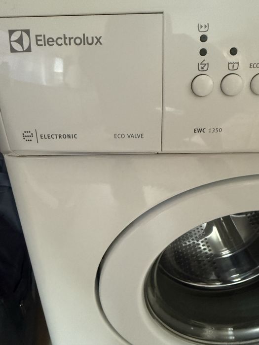 Pralka mini slim Electrolux  EWC1350