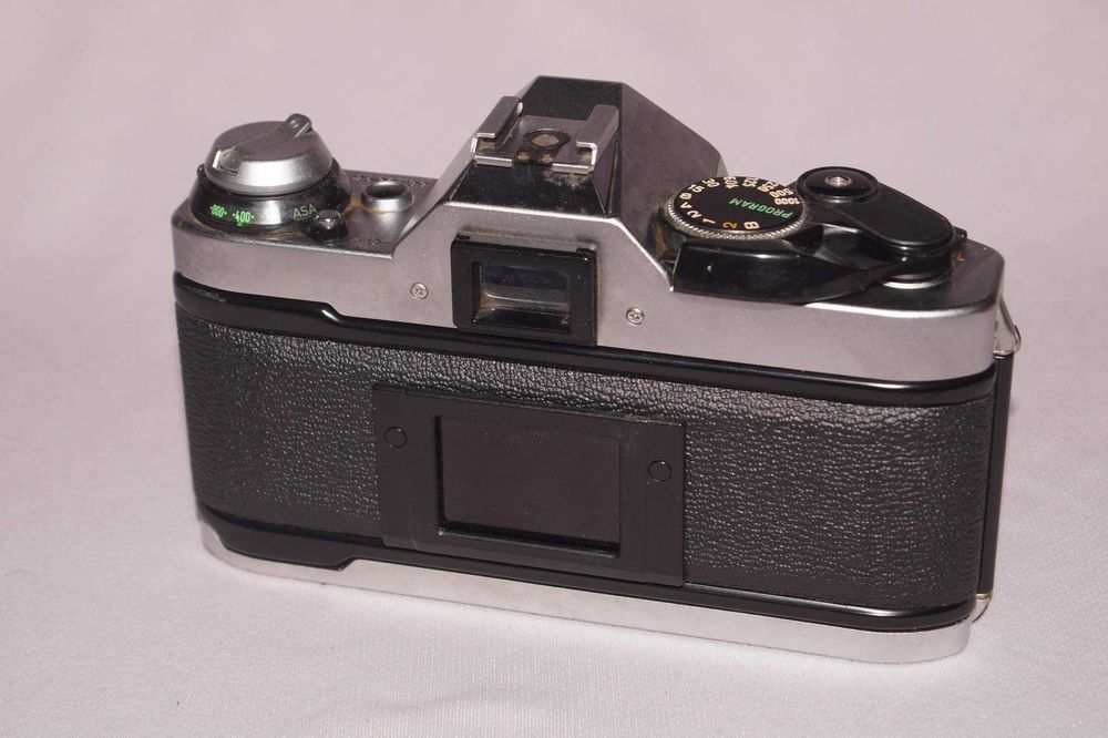 Canon AE-1 Program body abo 50mm f/1.8 (Data back)