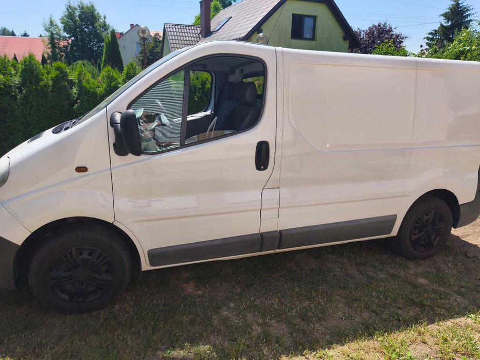 Opel Vivaro 2 L, 114 KM, Diesel, dostawczy