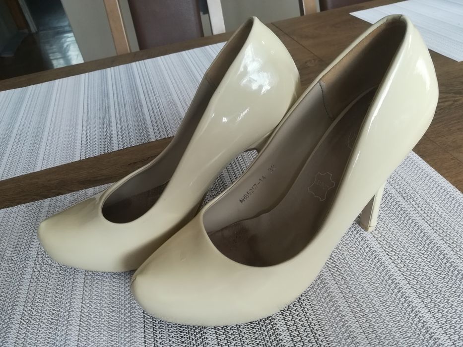 Eleganckie buty na obcasie