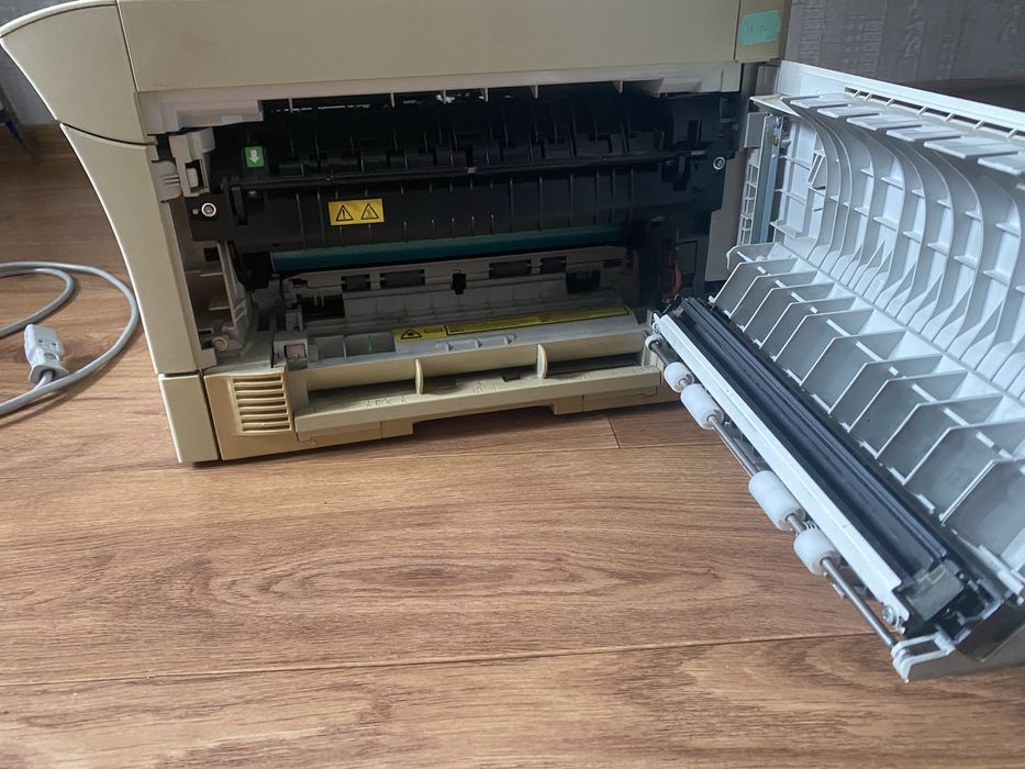 Продам копіювальний апарат Sharp AR-5012