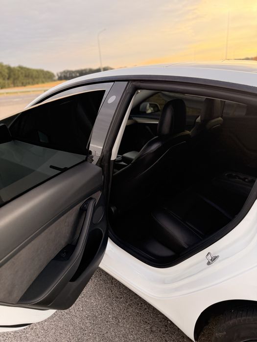 Tesla Model 3 Long Range 82.5 AWD