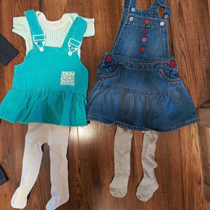 Zestaw sukienek + rajstopy dla dziewczynki r.9-12 msc