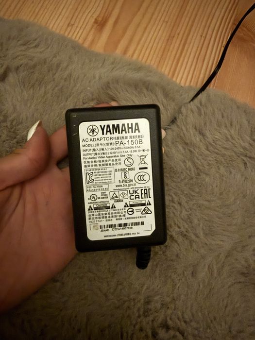 Yamaha PSR-E473
