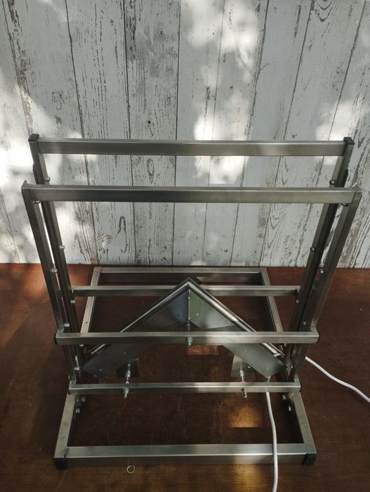 Механізм для обрізки сот вертикальний "Клин"