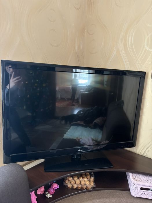 Продам телевизор LG-42 дюйма