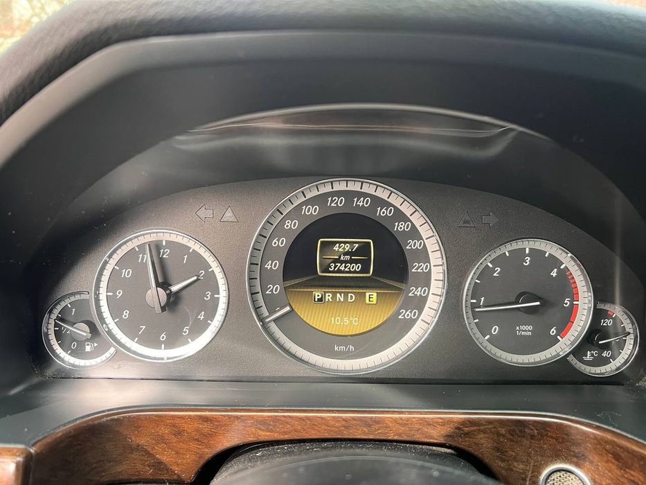 Mercedes E-Class 2.2 дизиль W212