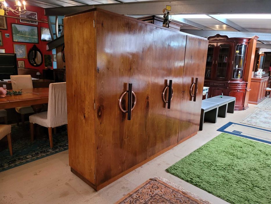 Lindíssimo roupeiro antigo arte Deco - restaurado