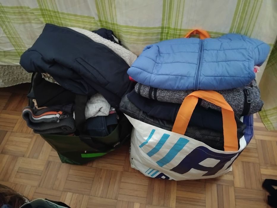 Roupa  criança  100 peças  tamanho 3/4 anos