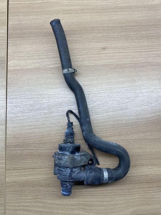 Pompka obiegu wody bmw e66 e65