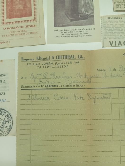 Documentos e recortes antigos