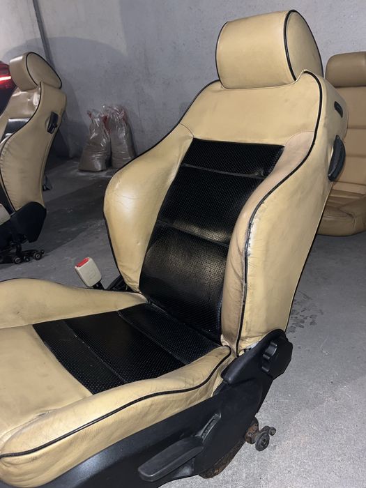Conjunto bancos Recaro em Pele - Seat Leon 1M / Golf 4