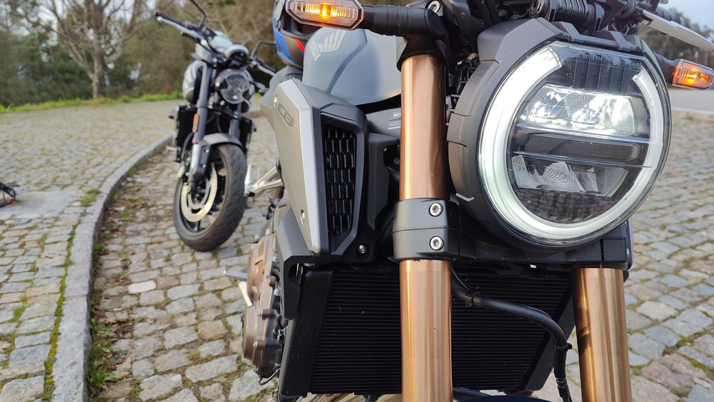 Honda CB650R Neo Sports Cafe 2021 70KW