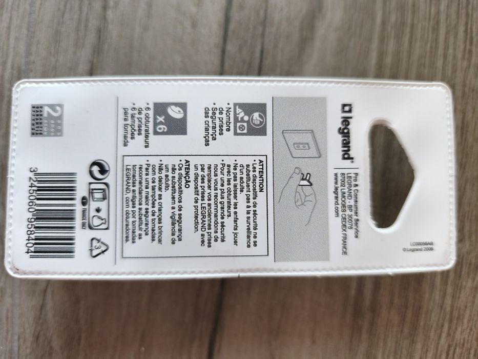Pack 6 protetores para tomadas LEGRAND - novo